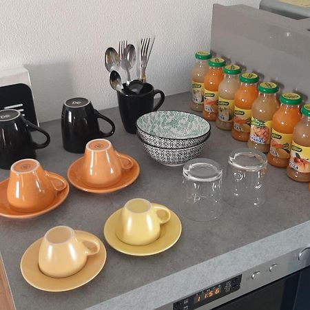 Apartamento Casa Rosy - Stanza Privata Con Bagno Esclusivo E Parcheggio Gratuito Porto Torres Exterior foto