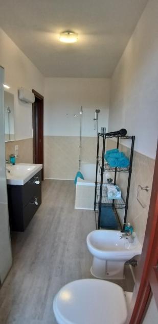 Apartamento Casa Rosy - Stanza Privata Con Bagno Esclusivo E Parcheggio Gratuito Porto Torres Exterior foto