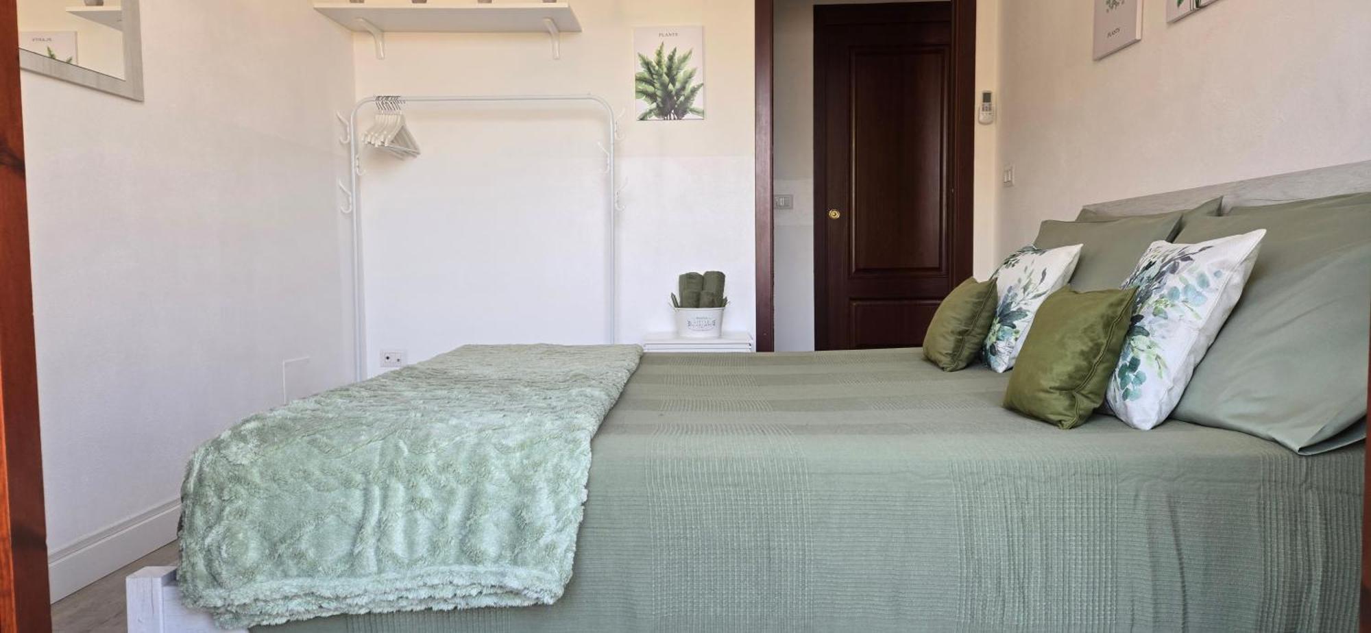 Apartamento Casa Rosy - Stanza Privata Con Bagno Esclusivo E Parcheggio Gratuito Porto Torres Exterior foto