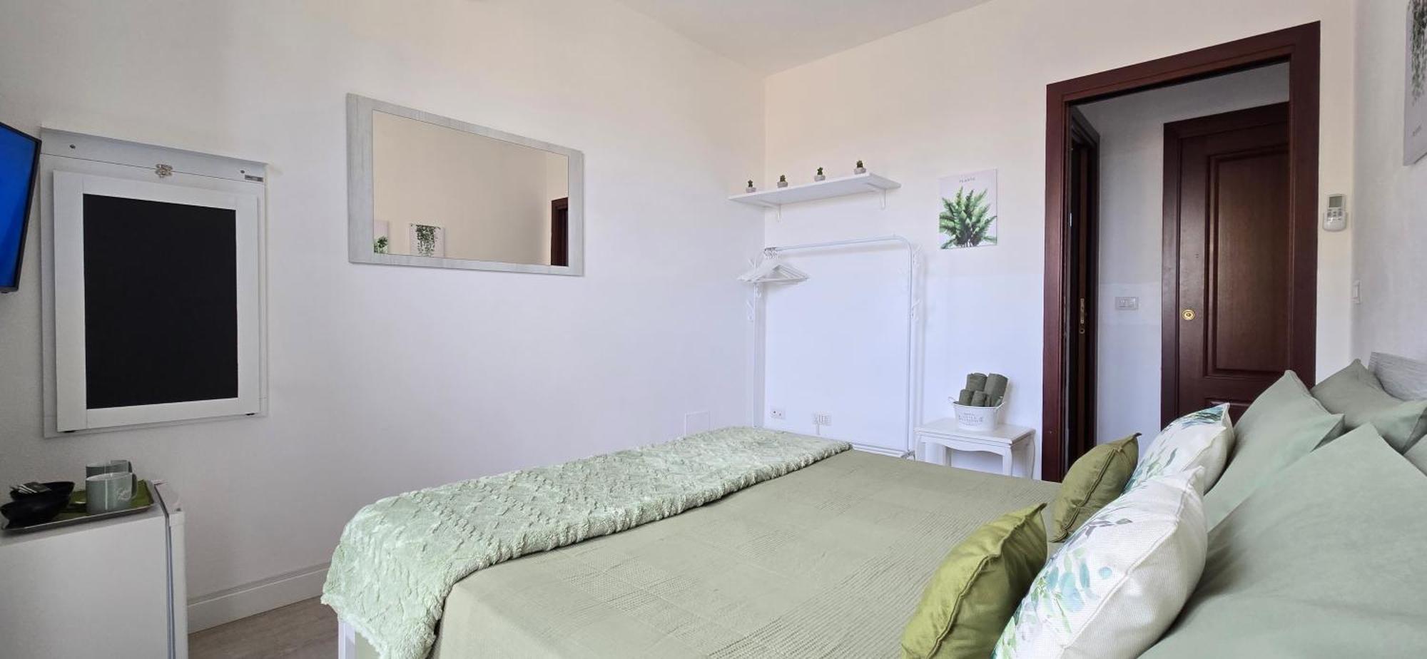 Apartamento Casa Rosy - Stanza Privata Con Bagno Esclusivo E Parcheggio Gratuito Porto Torres Exterior foto
